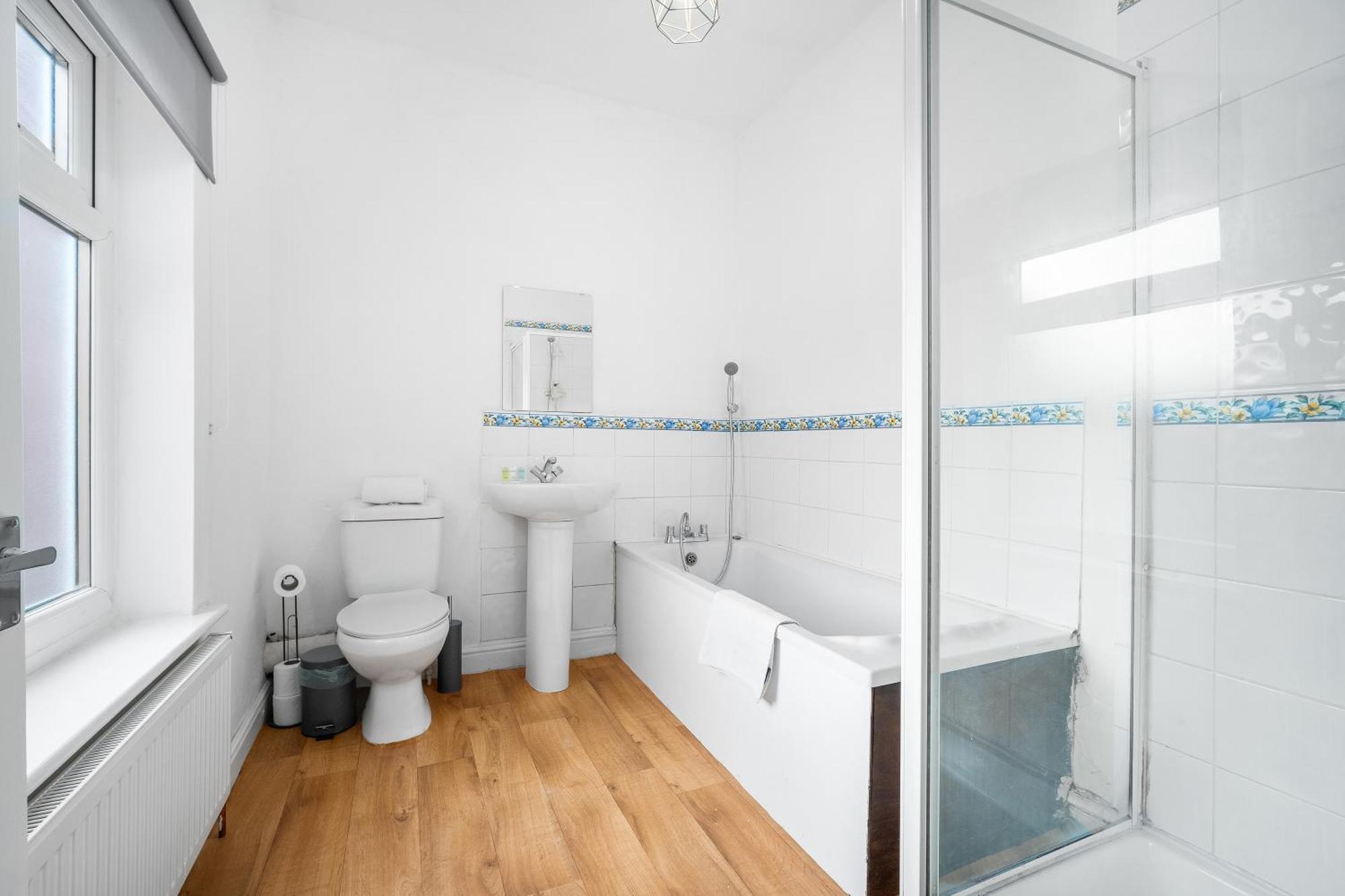 Harborne 2 Bedroom House - Parking - Smart Tv - Wifi - 62W Бірмінгем Екстер'єр фото